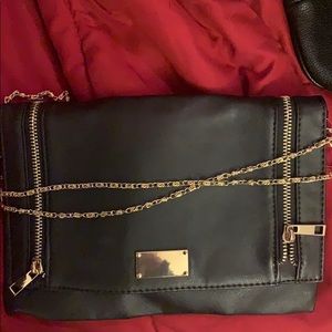 Black and gold bag